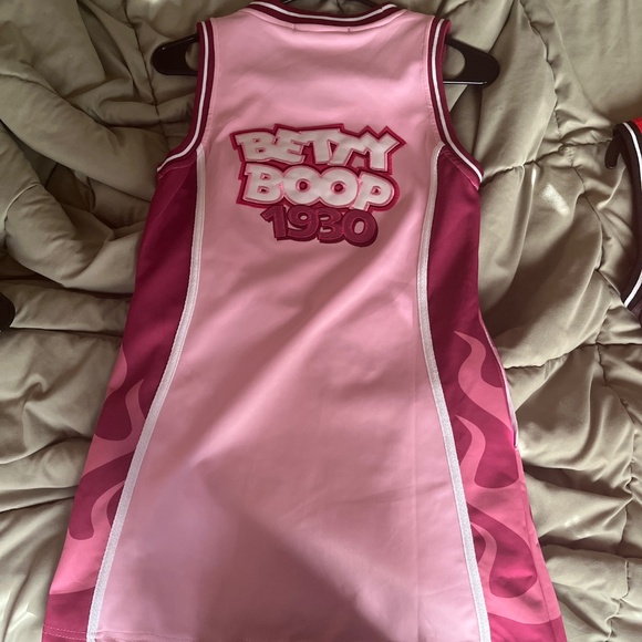 Three Betty Boop Jersey Dresses - Picture 3 of 7